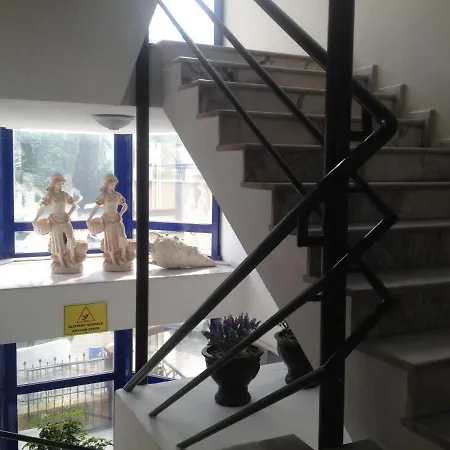 Appart hôtel Marina *